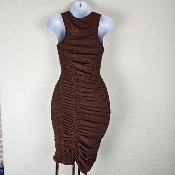 BY.DYLN Hailey Dress in Chocolate Ruched Drawstring Bodycon Size S NWT - Picture 5 of 9